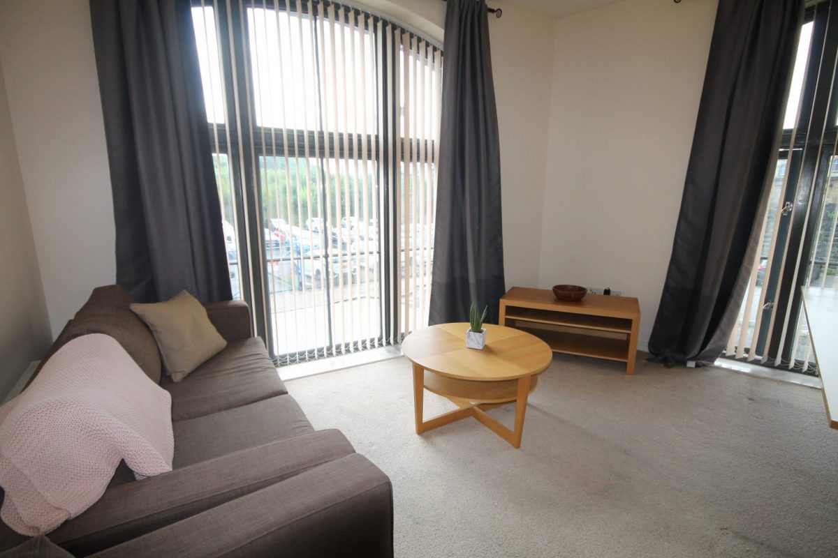 2 Bedroom Apartment To Let in Gateshead