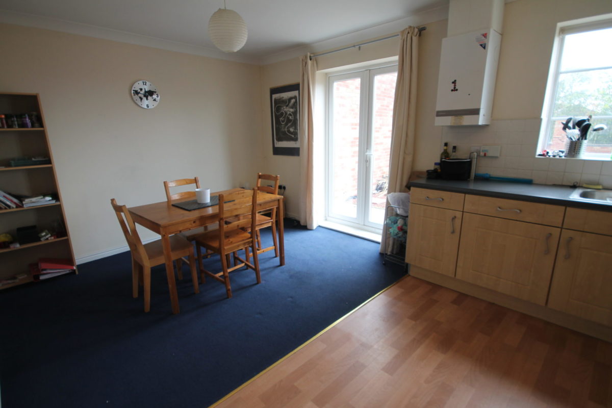 1 Bedroom House share To Let in Gateshead